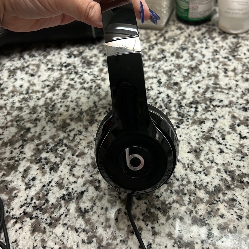 Solo beats head phones!!